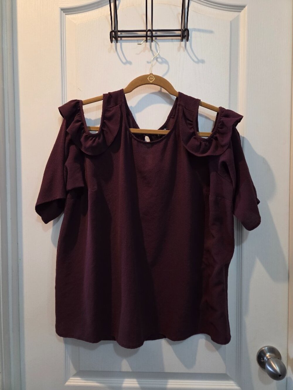 Torrid Burgundy Cold Shoulder Ruffle Sleeve Blouse Size 2 (Plus 2X)